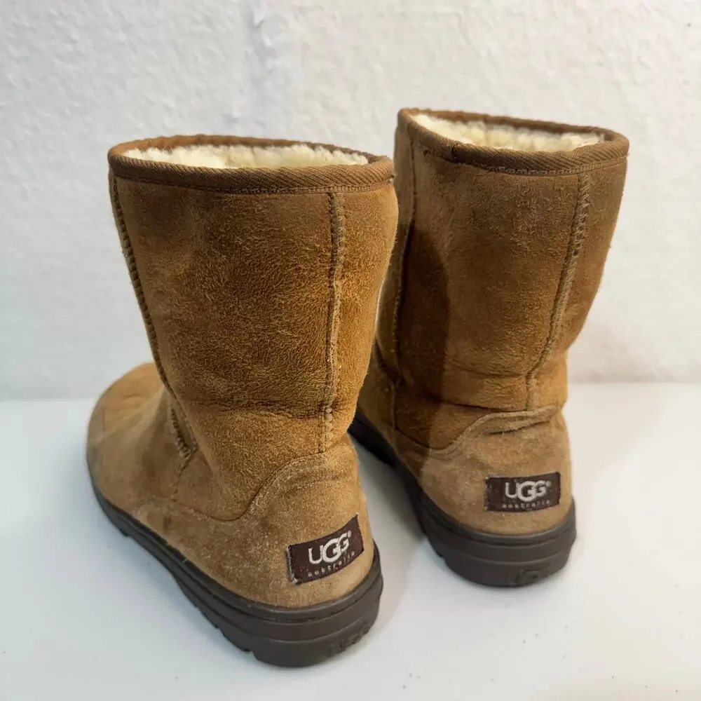 UGG Australia Classic Ultra Short Boots #5225 Chestnut Sheepskin Leather Size 9